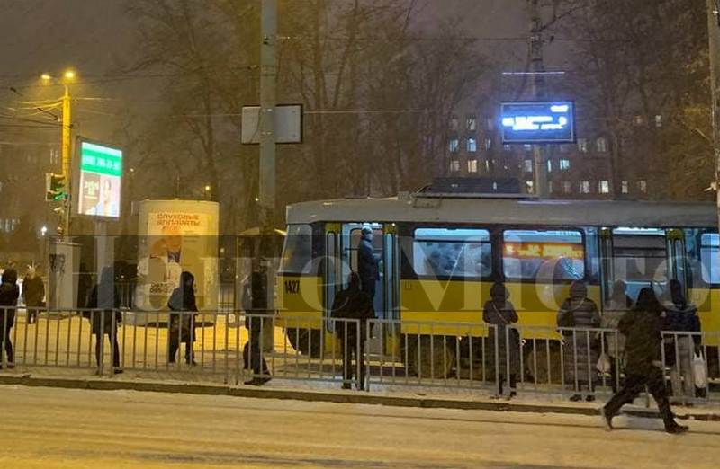 Троллейбусы и трамваи ходят с опозданием – новости Днепра