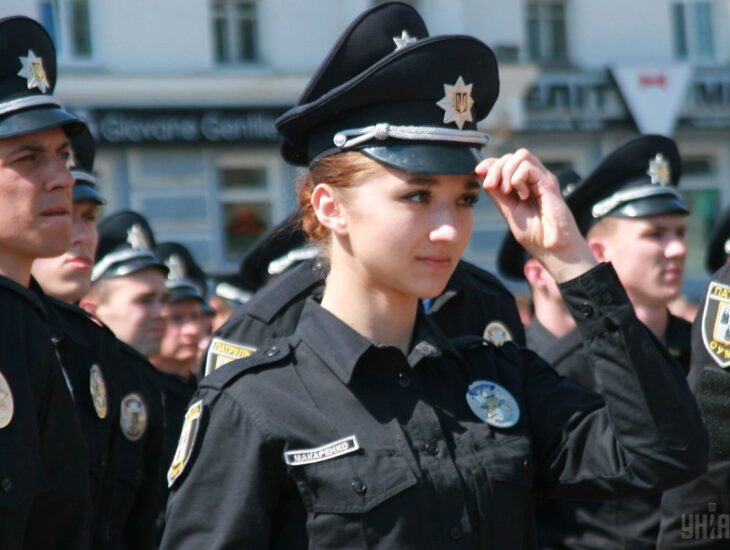 Женщины из Днепра, которые не боятся пожаров, ловят преступников и служат в армии