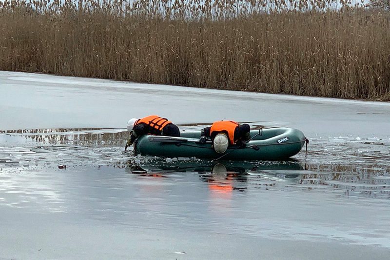 Со дна реки достали тело мужчины (Фото, видео) – новости Днепра