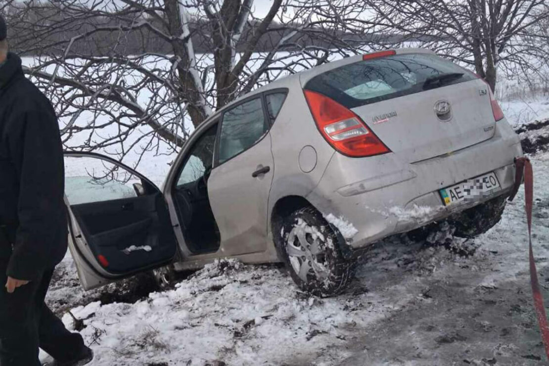 Под Днепром произошли два ДТП с пятью пострадавшими