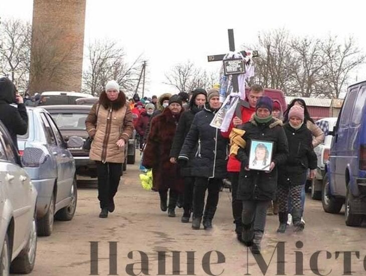 Суицид о время похорон 7-летней Маши Борисенко