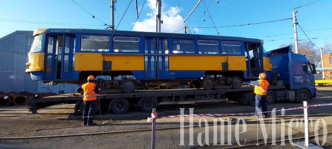 Прибыли 10 трамвайных вагонов из Германии (Фото) – новости Днепра