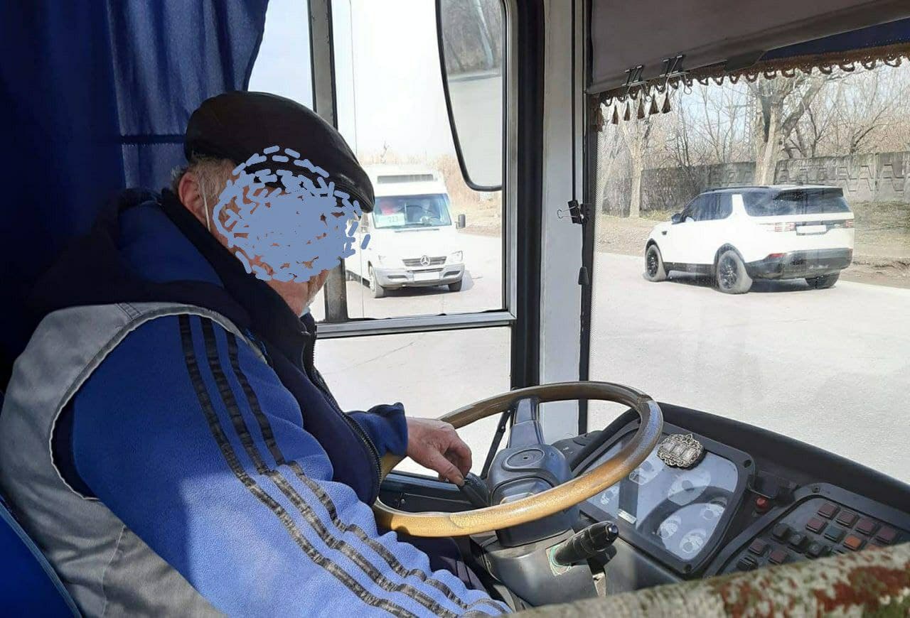 Водитель жестко оскорбил льготчицу (Фото) – новости Днепра