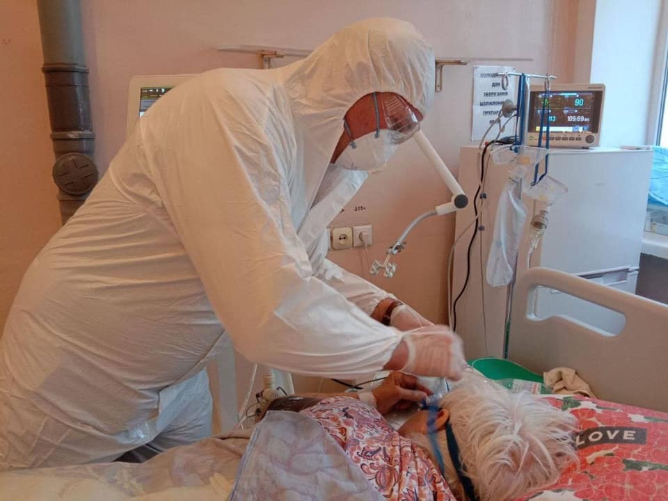 В скорой помощи спасают 137 больных с COVID-19 – новости Днепра