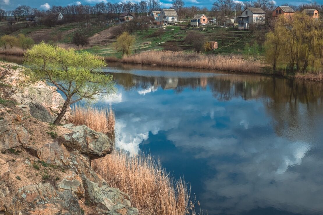 Новониколаевские скалы на реке Сура (фото) – новости Днепра