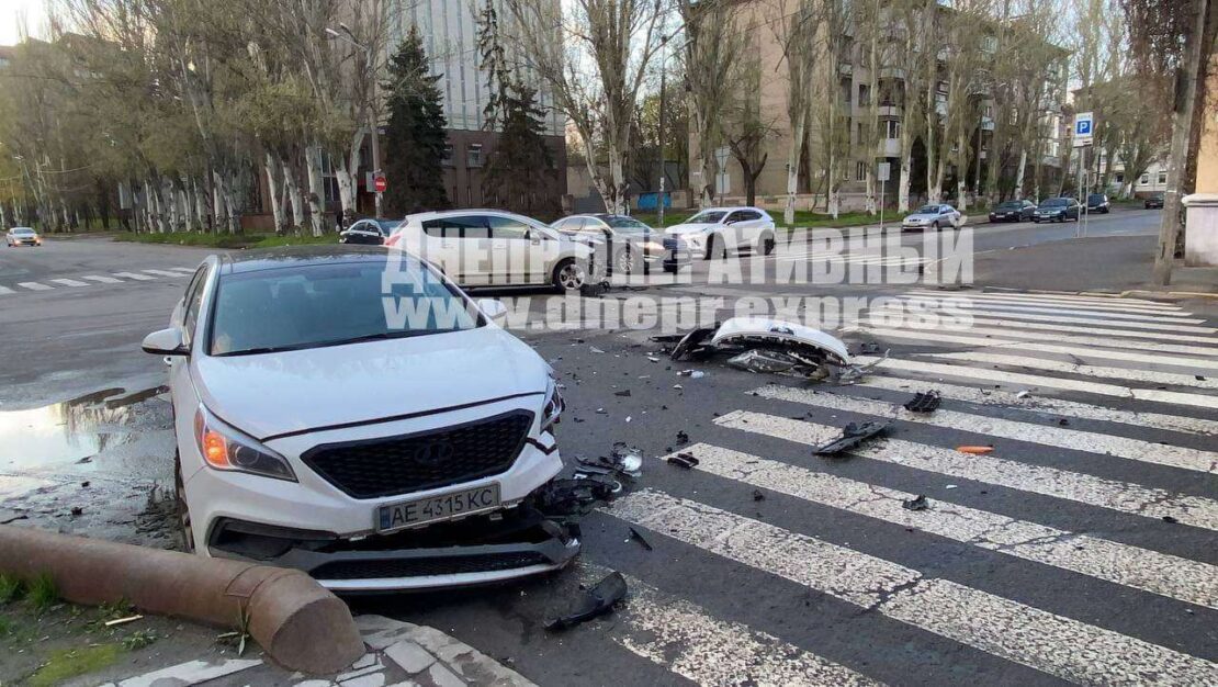 ДТП на перекрестке в центре – новости Днепра