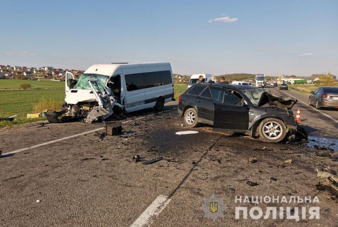 В Ровенской области в ДТП погибла семья с младенцем