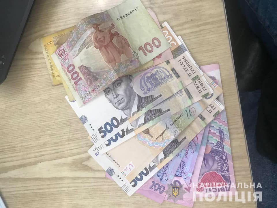 Мужчина выманил у пенсионерки 70 тыс. грн – новости Днепра