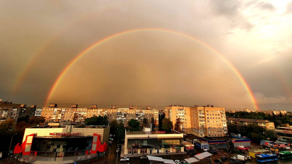 Быть добру: в Днепре горожане "подарили" Борису Филатову сотни двойных радуг (Фото)