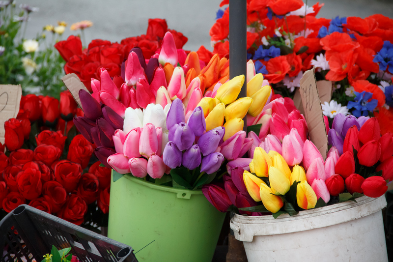 Штрафуют продавцов «мертвых цветов» (Фото) – новости Днепра