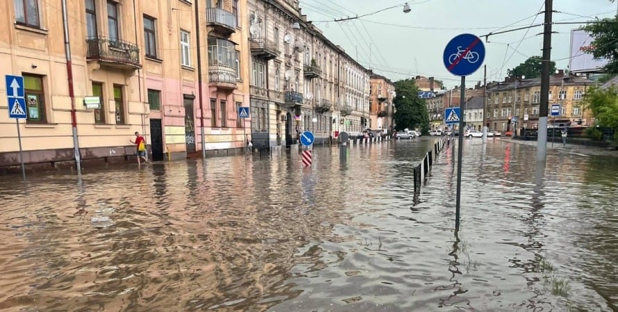 Львов накрыл мощный ливень - новости Днепра