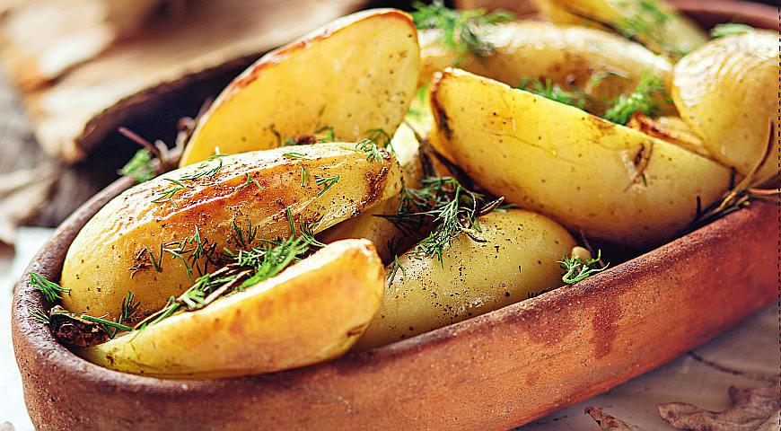 Молодой картофель в духовке: ингредиенты и как приготовить