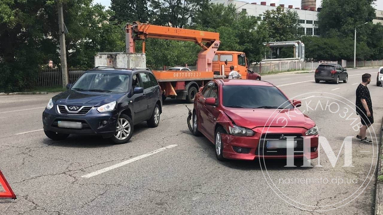 ДТП на улице Космической в Днепре - новости Днепра