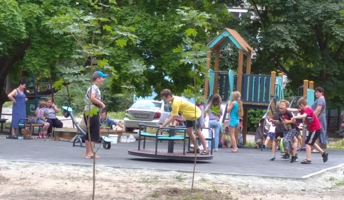 В Приднепровске появилась новая детская площадка- новости Днепра