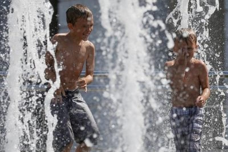 Безопасно ли купаться в фонтанах - новости Днепра