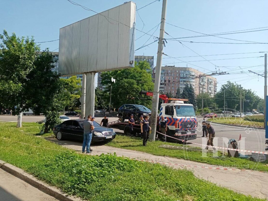 Демонтаж бордов на Тополе - новости Днепра