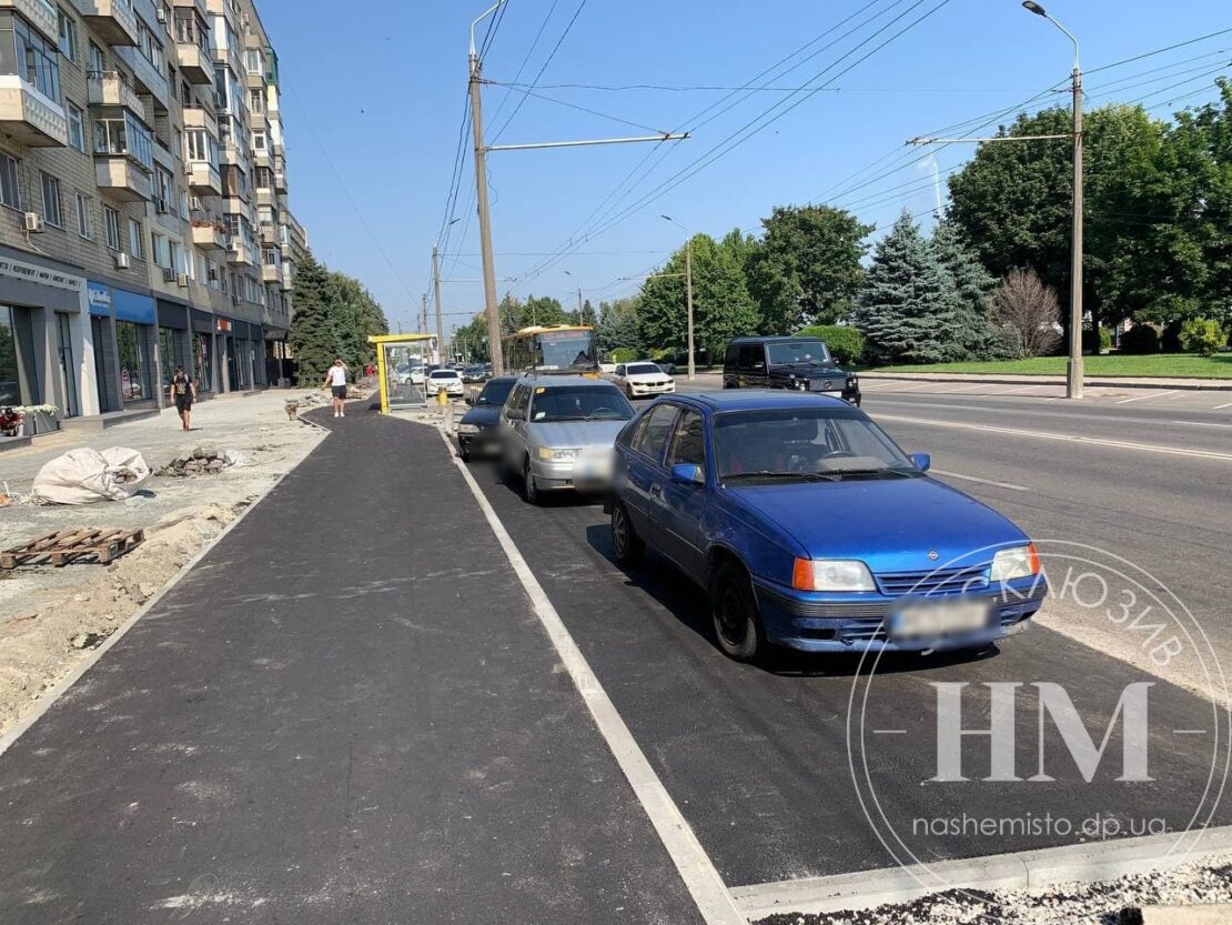 На Сичеславской Набережной строят велодорожку - новости Днепра