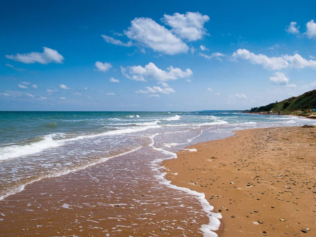 Отдых на Азовском море: эксперты назвали 5 самых тихих и необычных курортов
