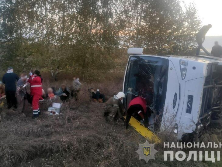 Жуткое ДТП на трассе с «перевертышем»: 11 пострадавших