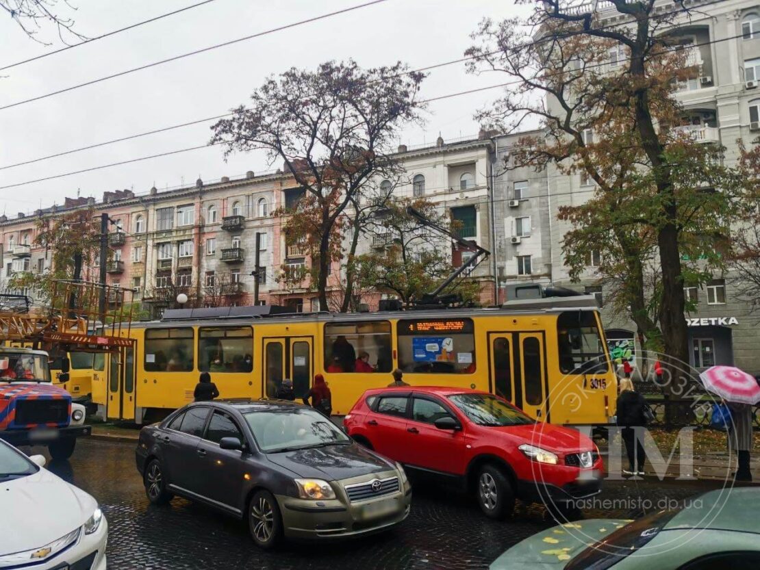 Масштабное ДТП на Яворницкого - новости Днепра