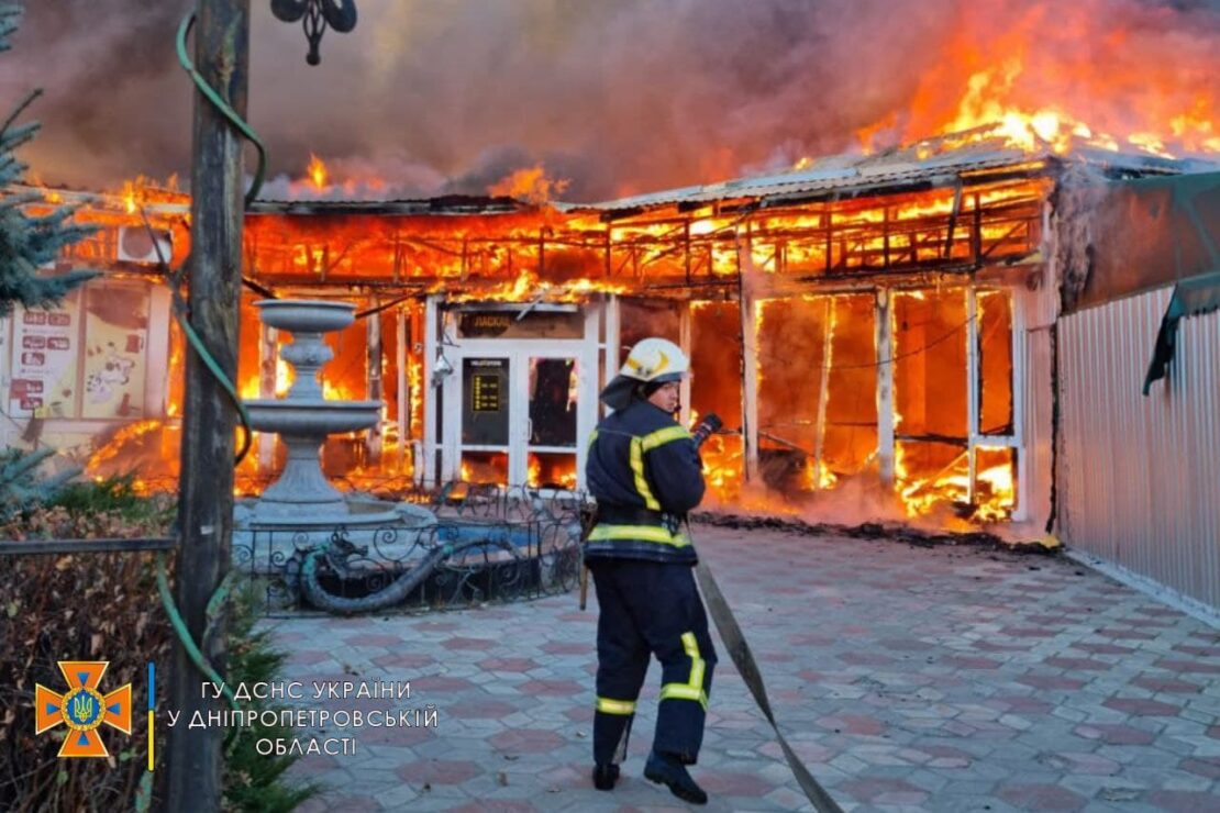 Пожар на рынке в Каменском - новости Днепра