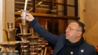 Геннадий Корбан зажег в Днепре первую свечу на главной ханукие (Видео)