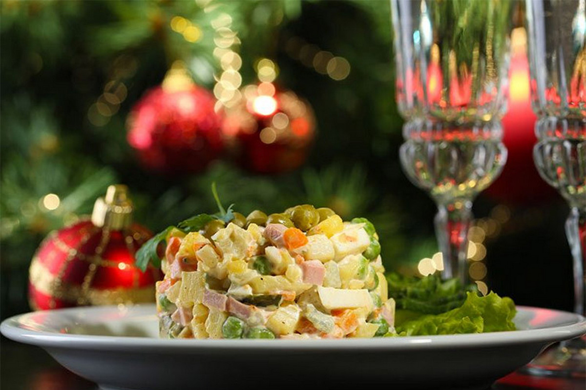 Какой новогодний салат самый любимый: опрос - новости Днепра