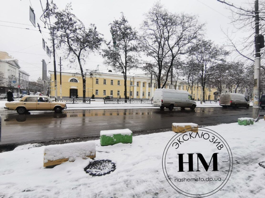 В Днепре пошел снег - новости Днепра