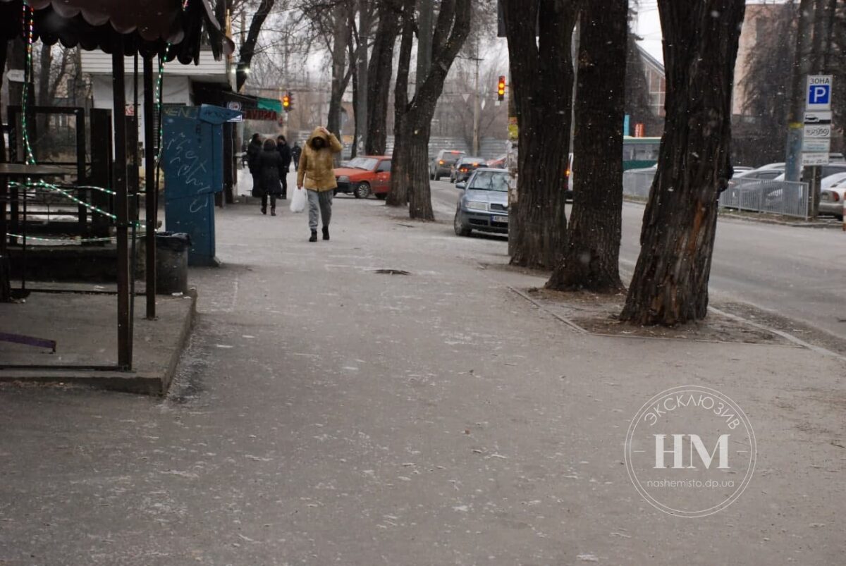 В Днепре отремонтировали пешеходные дорожки - новости Днепра