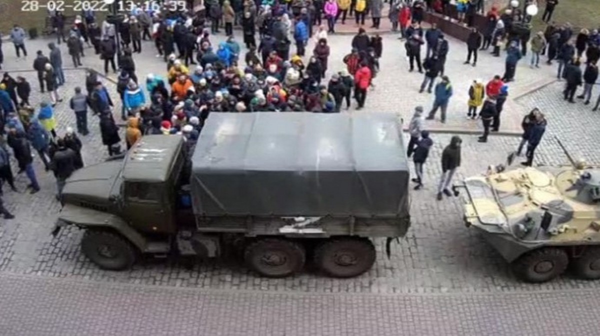 В окупованому Бердянську масовий мітинг (Відео)