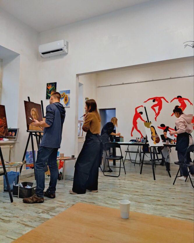 Художники из Днепра проведут аукцион картин для помощи ЗСУ - Наше Мисто