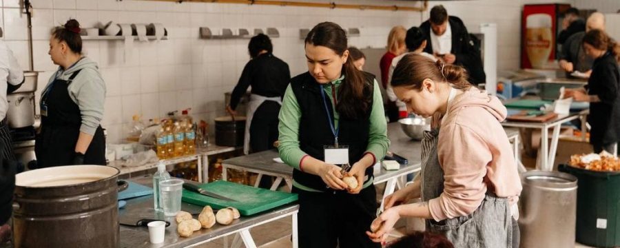 Переселенцев будут бесплатно кормить в заведениях Днепра - новости Днепра