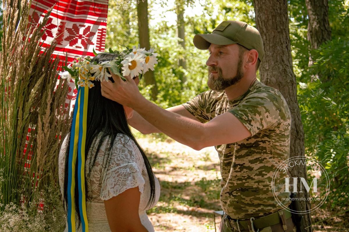 Таємне весілля у Дніпрі - Наше Мисто