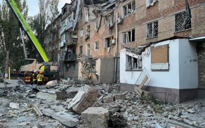 У Миколаєві помер хлопчик, якого дістали з-під завалів будинку