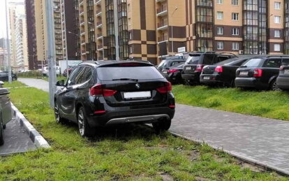 Новини Дніпра: Де не можна залишати авто у дворі