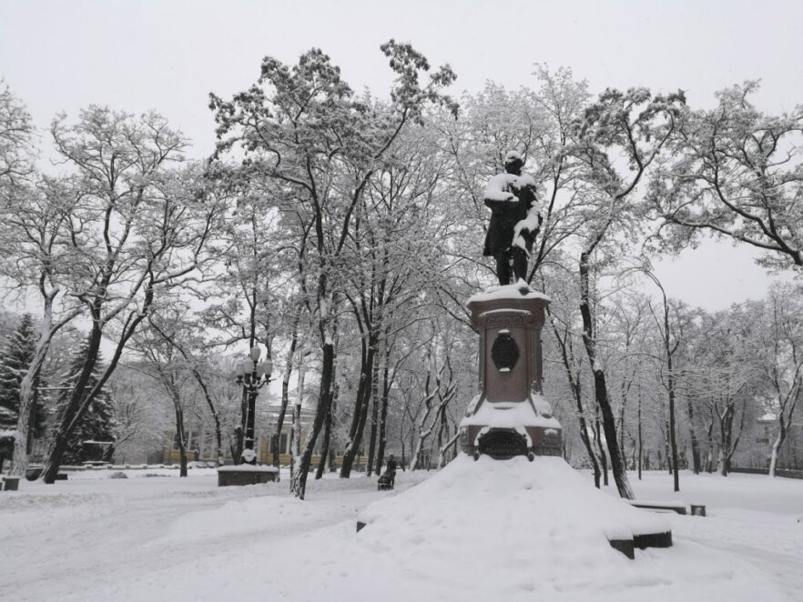 Новини Дніпра: Що буде з пам'ятниками Пушкіну, Ломоносову, Горькому