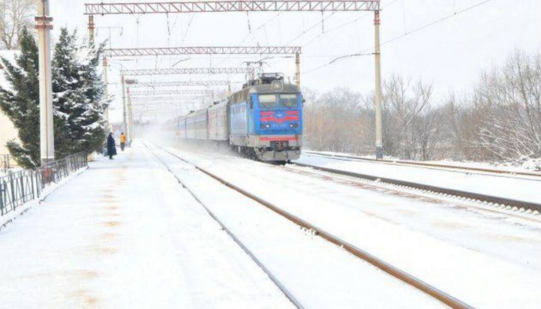 Новини Дніпра: Через негоду затримуються 9 потягів