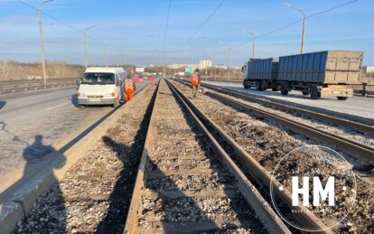 У Дніпрі триває капітально-відновлювальний ремонт трамвайної колії на Кайдацькому мосту (Фото)