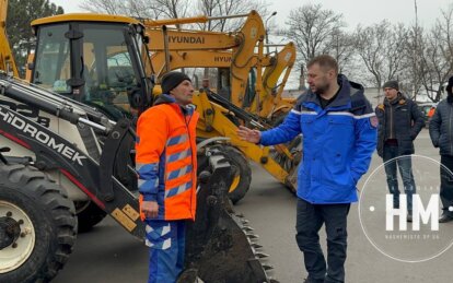 Готовність 100%: у Дніпрі показали спецтехніку, яка взимку рятує від наслідків негоди