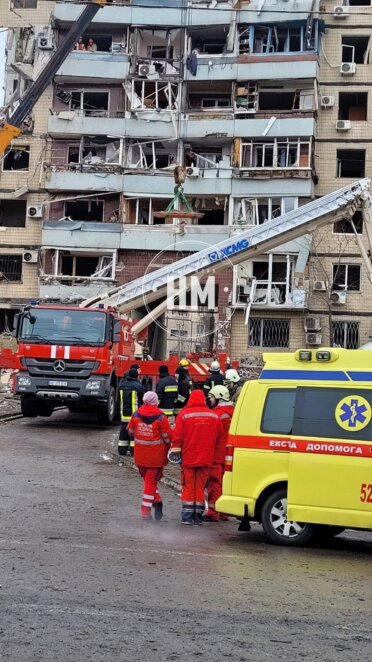 Ракетний удар 14 січня: дістають загиблих - Наше Місто