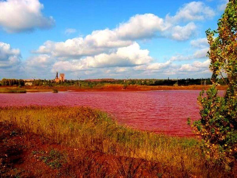Новини Дніпра: Червоне озеро Кривий Ріг