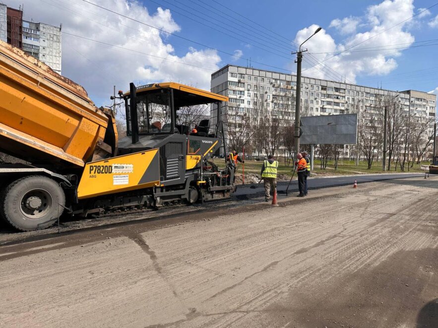 Новини Дніпра: У Дніпрі розпочали ремонт дороги на пр. Миру