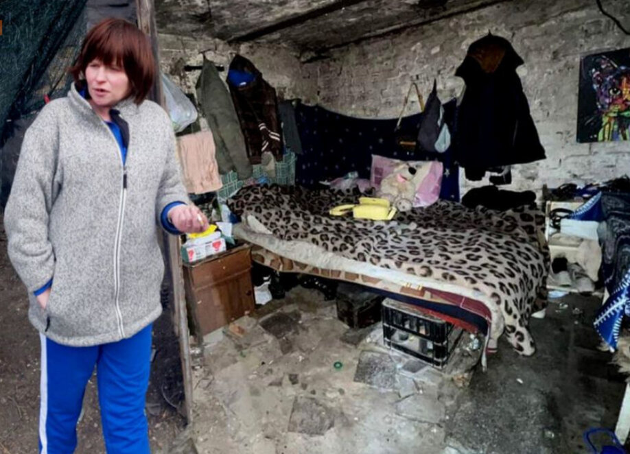 Новини Дніпра: Жінка жила в Києві в землянці