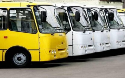 Розклад роботи автобусів до міських кладовищ у Дніпрі на поминальні дні 22-23 квітня