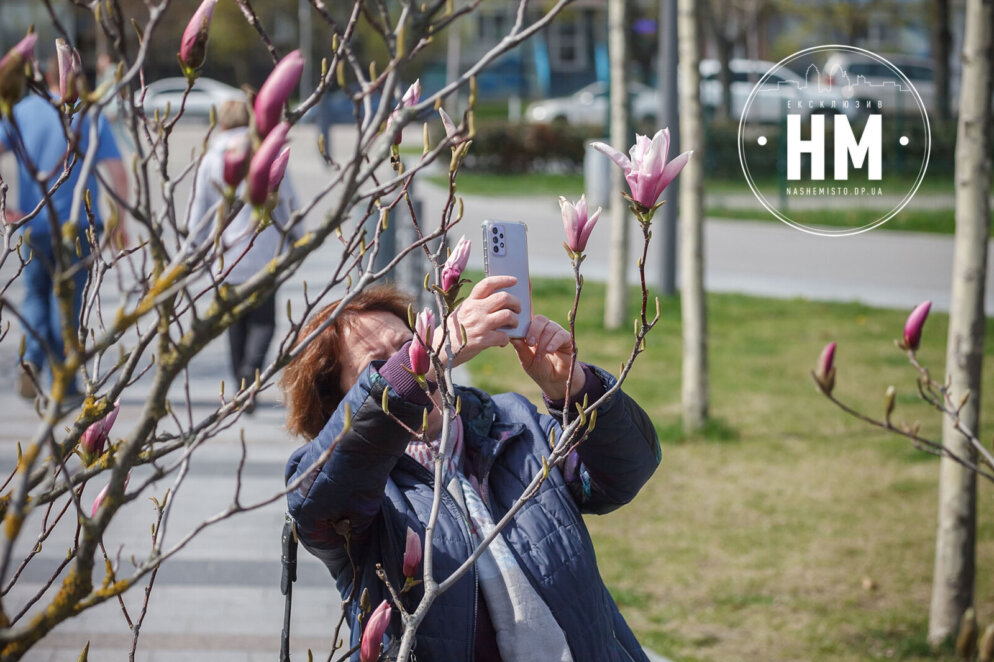 Настав час закохатися: Дніпро наповнився весняною атмосферою (Фоторепортаж)