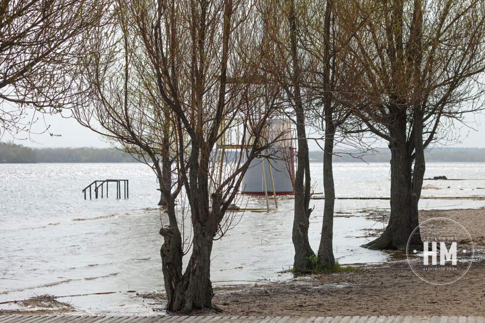 Новини Дніпра: Монастирський острів у воді - Наше Місто