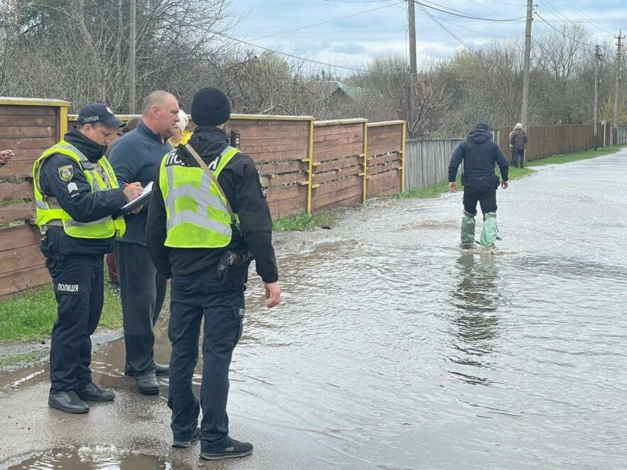 У Дніпропетровській області оголосили 2-й рівень небезпеки через водопілля