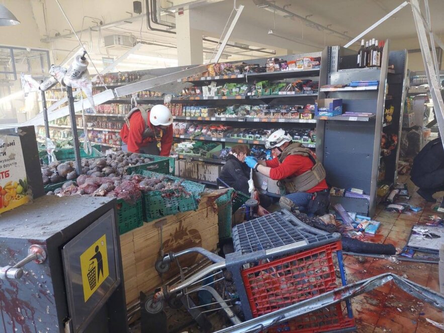 В АТБ розповіли подробиці обстрілу супермаркету в Херсоні  - Наше Місто