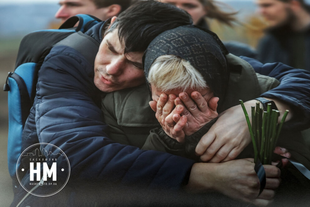 У Дніпрі відкрилася виставка робіт фотографа Сергія Дівєєва «Миті війни» 