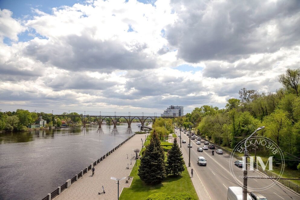 Новини Дніпра: У Дніпрі відкриють інсталяцію “КУСТ антропоморфний”